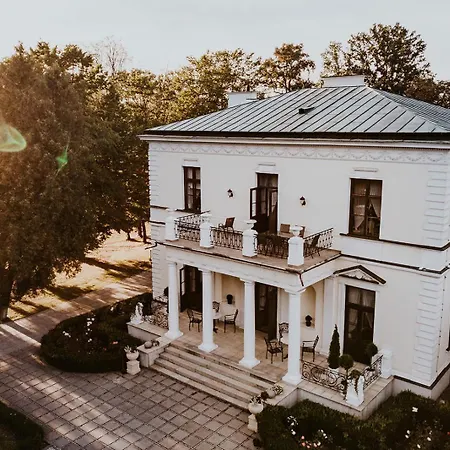 Parkowa Sypialnia Hotel *